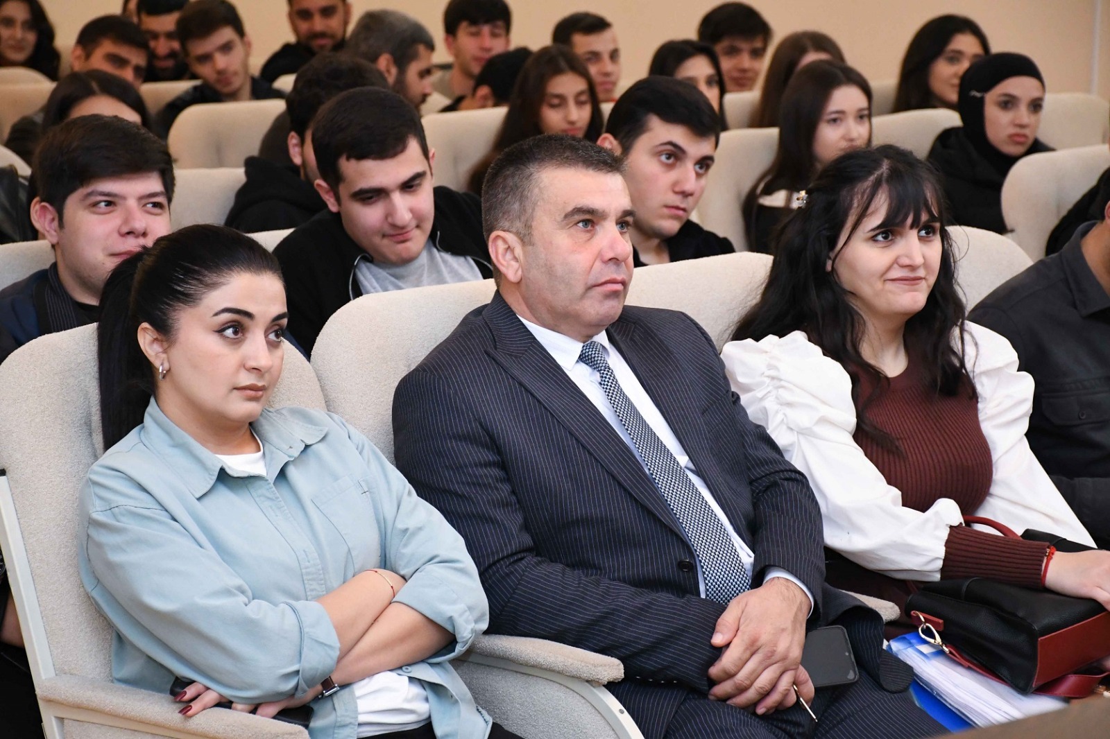 AccessBank ADAU-nun tələbələri üçün təqdimat keçirdi (FOTO)